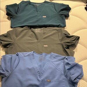 Figs Women's Short Sleeve Tees - Teal, Olive, Light Blue
